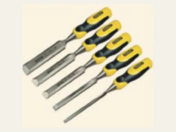 Wood chisel set as pictured in the supplied catalogue